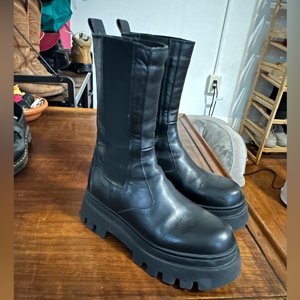 ALOHAS All Rounder 38 7.5 Black Platform Boot